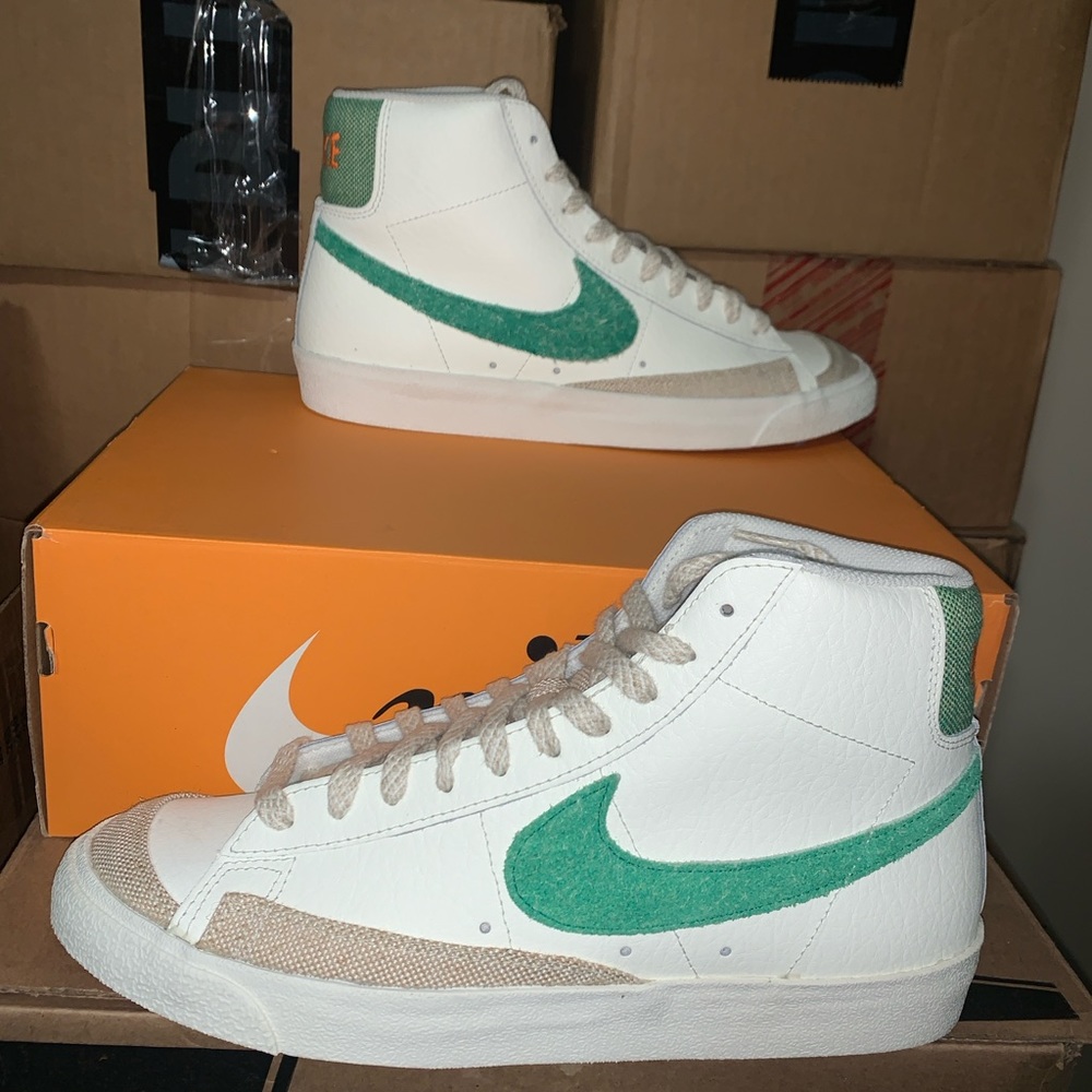 Brand new men’s Nike blazers vintage green shoes size 10.5